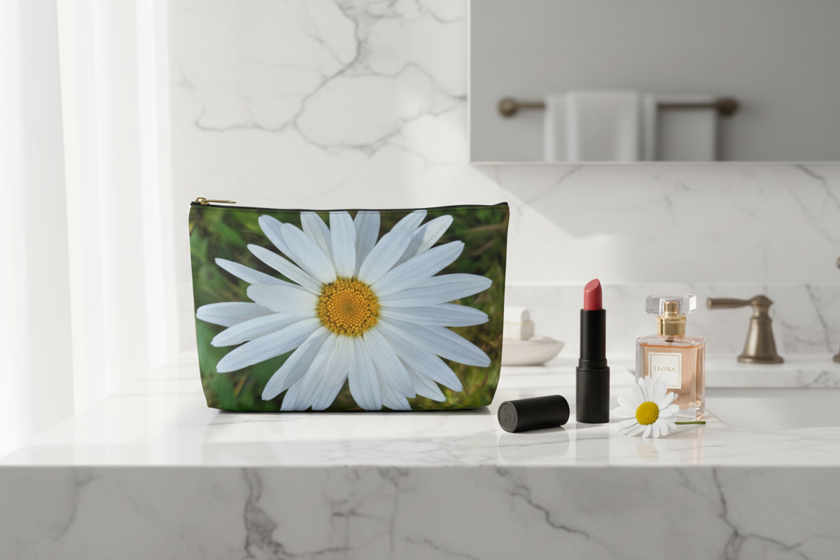 Daisy Floral Accessory Pouch